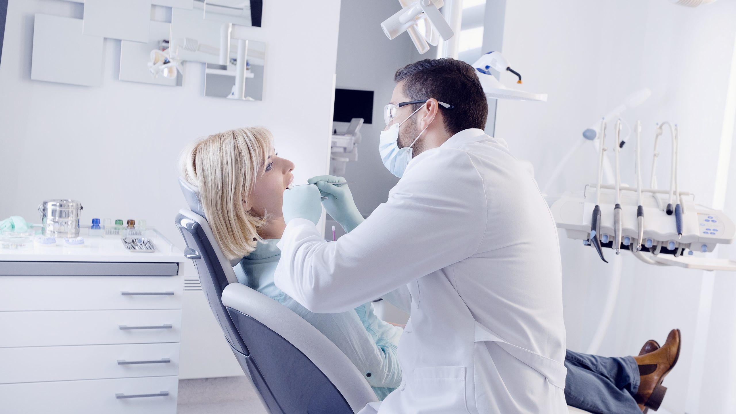 Dentist in Lake Worth Beach, FL
